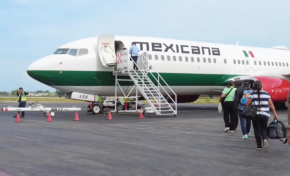 Imagen ilustrativa de un avión de la aerolínea Mexicana de Aviación. (Captura de pantalla © Lasky Garcés-YouTube)