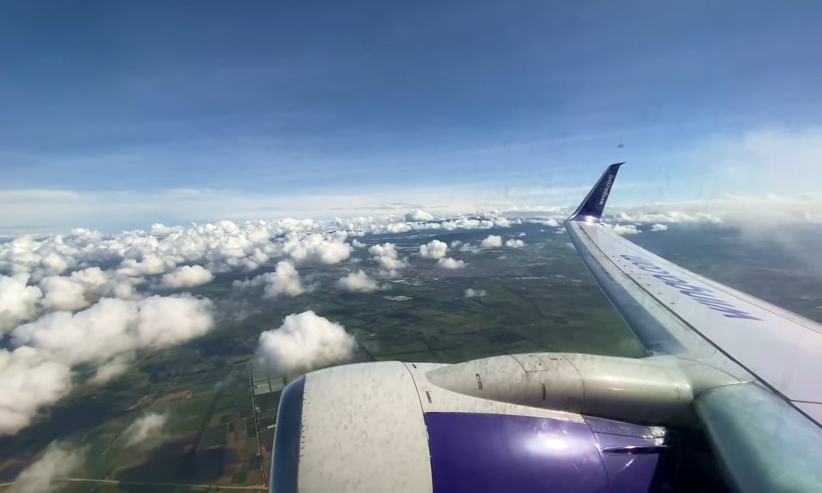 Imagen ilustrativa de un avión de la aerolínea Wingo. (Captura de pantalla © De andariegos-YouTube)