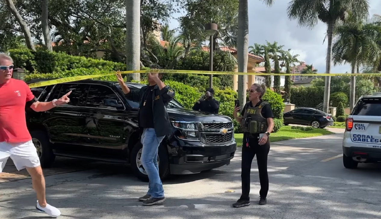 FBI realiza operativo en la casa del multimillonario cubanoamericano Sergio Pino. (Captura de pantalla © janygonzaleztv-Instagram)