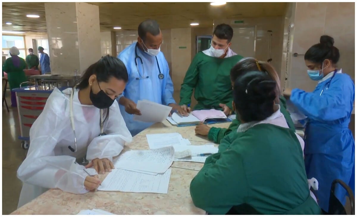 Hospital Provincial Saturnino Lora, en Santiago de Cuba. (Captura de pantalla © TurqunoTeVe- YouTube)