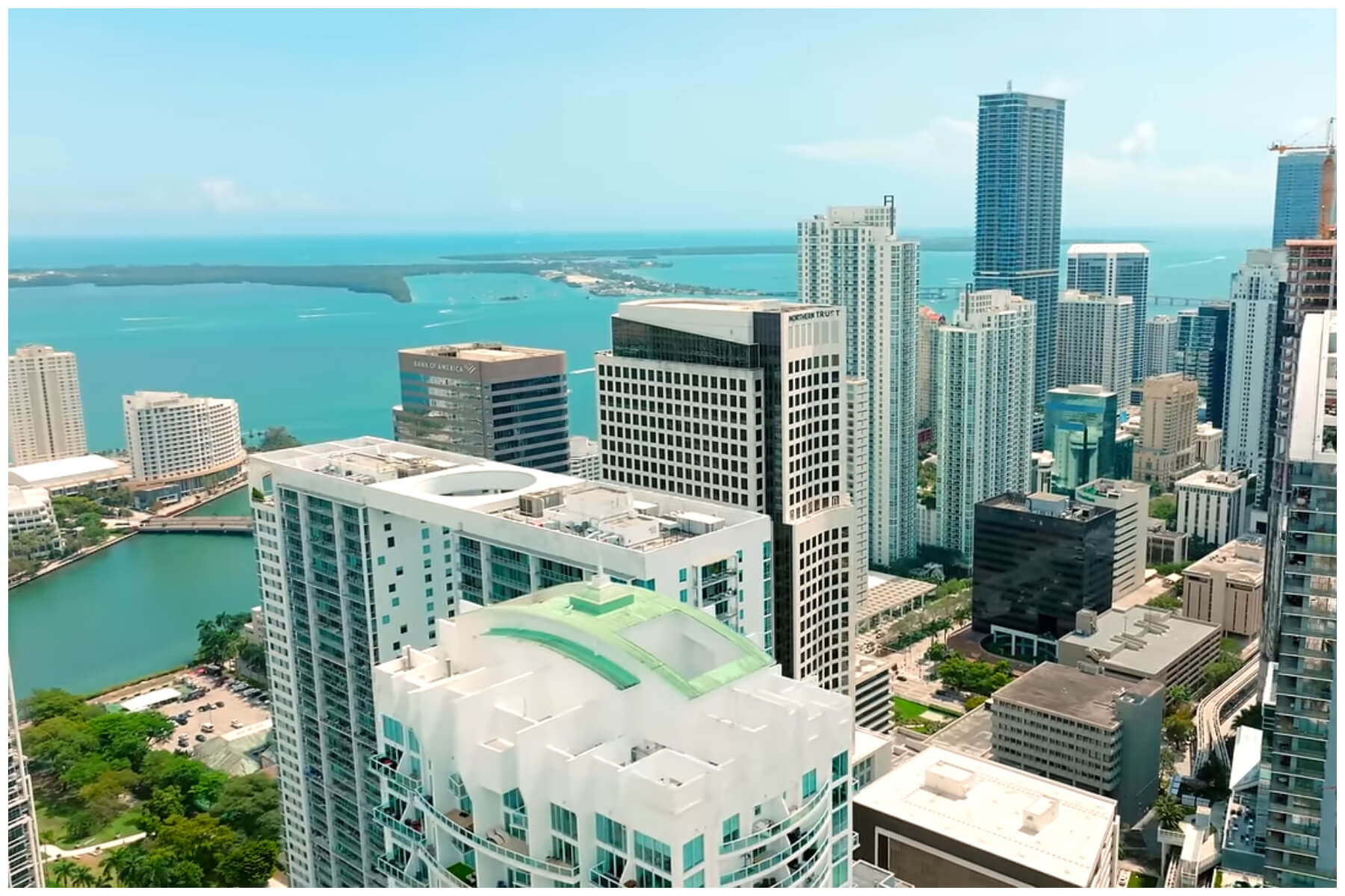 Vista aérea de Miami, ciudad cada vez más inasequible. Captura de pantalla Dron snap YouTube