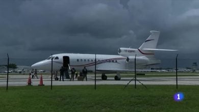 El avión fue llevado hasta Florida. (Captura de pantalla © RTVE Noticias-YouTube)