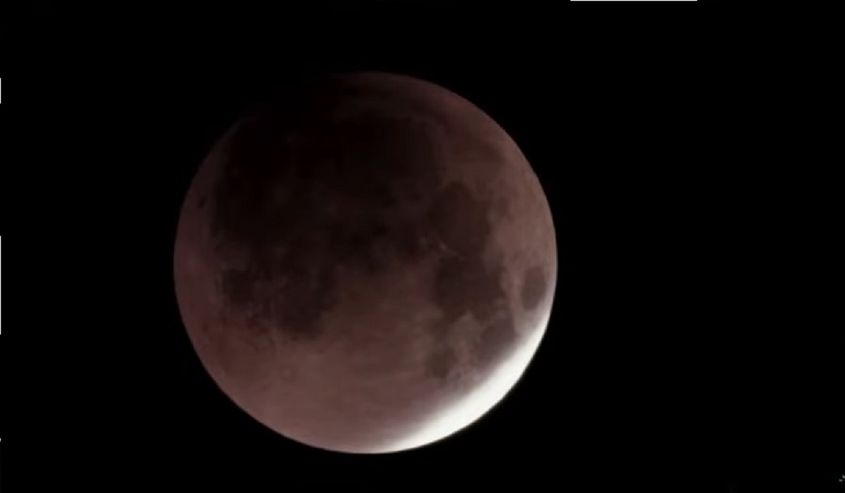 Imagen ilustrativa de un eclipse lunar. (Captura de pantalla © NASA-YouTube)