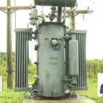 Imagen ilustrativa de un transformador eléctrico en Cuba. (Captura de pantalla © Canal Caribe-YouTube)