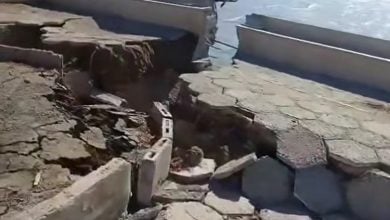 Daños registrados en el muelle de Pilón tras sismos del fin de semana. (Captura de pantalla © alex.727984-Facebook)