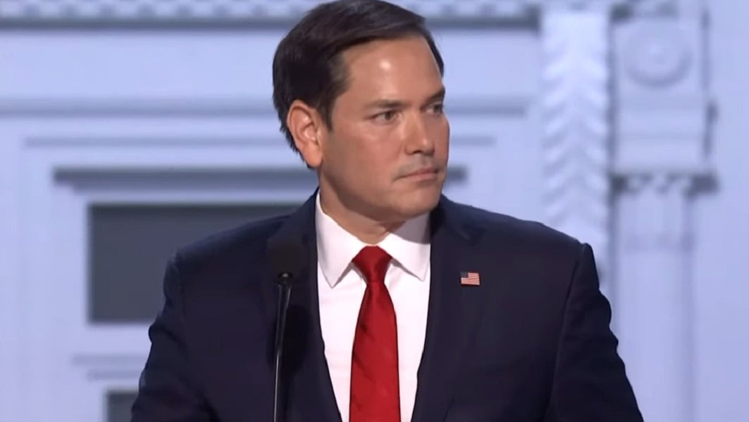 Marco Rubio durante uno de sus discursos. (Captura de pantalla © Milwaukee Journal Sentinel-YouTube)