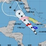 La depresión tropical impactaría a la Isla como un huracán en los siguientes días. (Captura de pantalla © Centro Nacional de Huracanes)