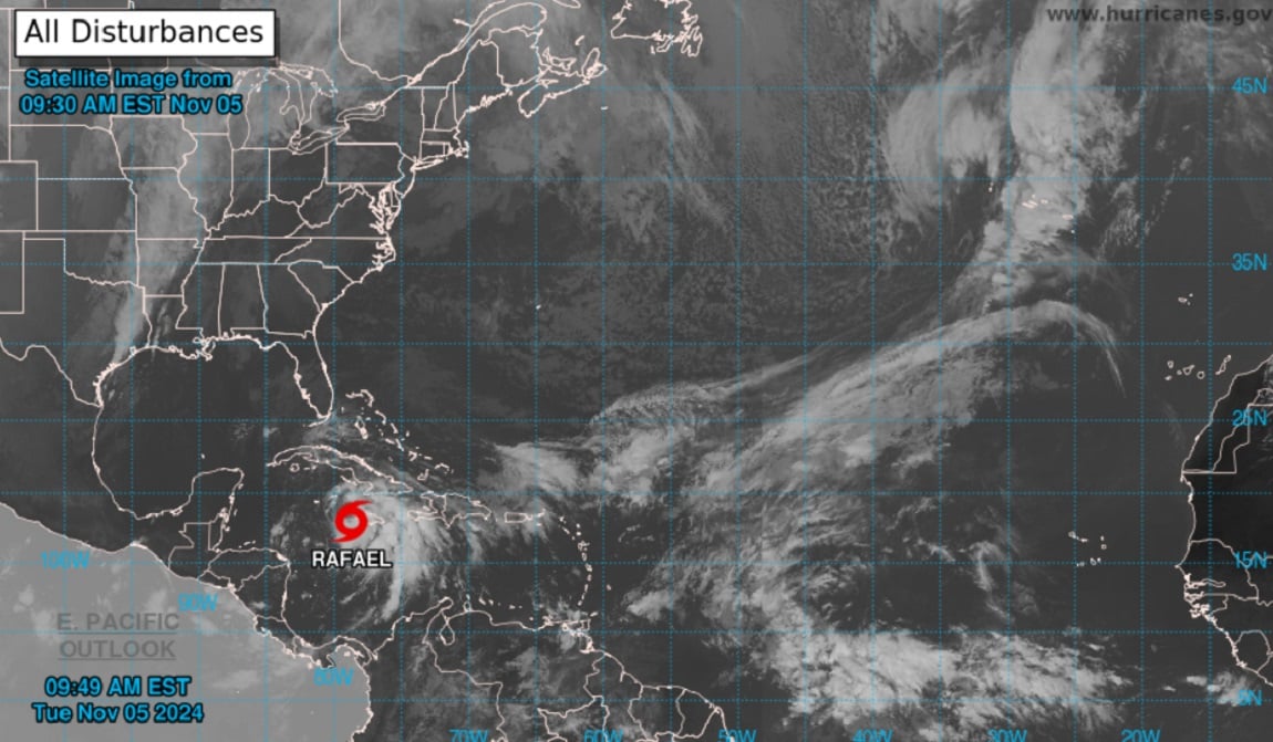 La tormenta Rafael se dirige hacia el occidente cubano. (Captura de pantalla © NHC)