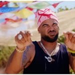 Johayron lleva al menos un año con su novia, que ya lo ama intensamente. (Captura de pantalla: Planet Records Cuba Miami- YouTube)