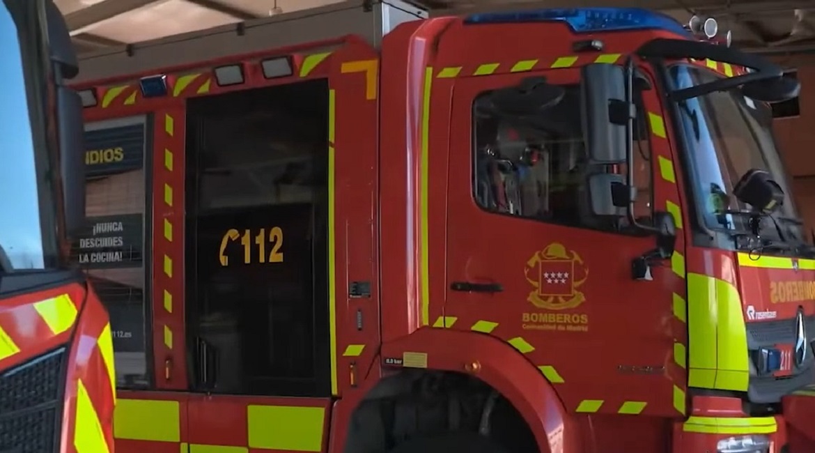 Imagen ilustrativa de un camión de bomberos en España. (Captura de pantalla © RTVE-YouTube)