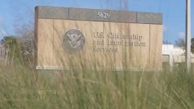 Imagen ilustrativa de un centro de USCIS en EEUU. (Captura de pantalla © Telemundo 51-Web)