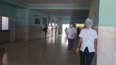 Pasillos del Hospital Infantil Norte en Santiago de Cuba. (Captura de pantalla © TurquinoTeVe-YouTube)