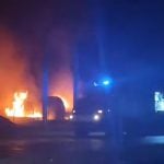 Incendio ocurrido en la fábrica de asfalto. (Captura de pantalla © Periódico Escambray-YouTube)