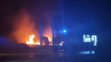 Incendio ocurrido en la fábrica de asfalto. (Captura de pantalla © Periódico Escambray-YouTube)