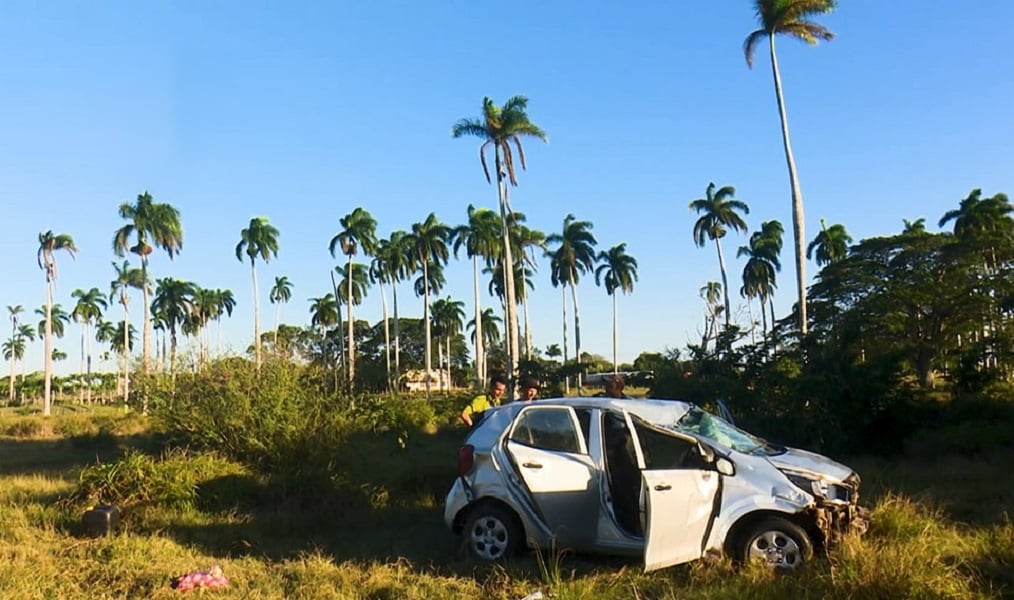 Accidente ocurrido en la Carretera Nacional. (Foto © Televisión Camagüey-Facebook)