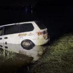 El vehículo fue encontrado luego de revisar 33 cuerpos de agua cerca del lugar donde vivía la mujer desaparecida. (Captura de pantalla © Sunshine State Sonar-YouTube)