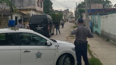 Operativo policial llevado a cabo en Marianao. (Foto © Elizabeth Ferrer-Facebook)